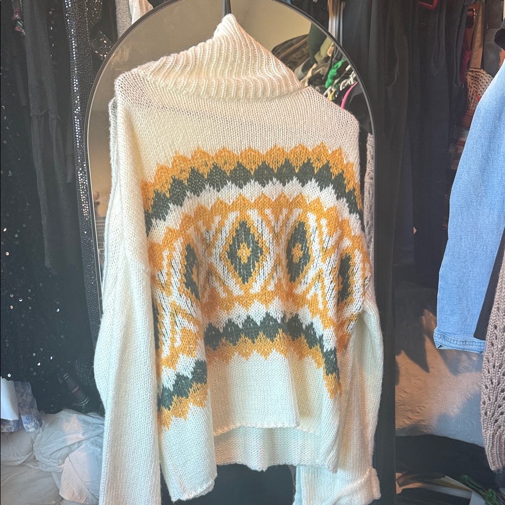 Elegant Cowl Neck Sweater with Diamond Pattern